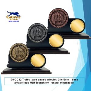 08-CC32 Troféu para cavalo Crioulo